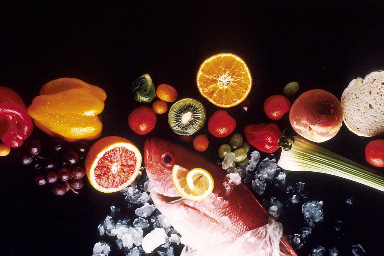 Photo de fruits, légumes et poissons de l'été